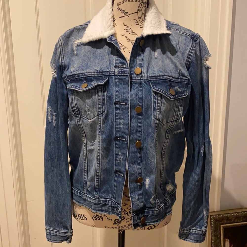 Design Lab denim faux fur collar jean jacket xs